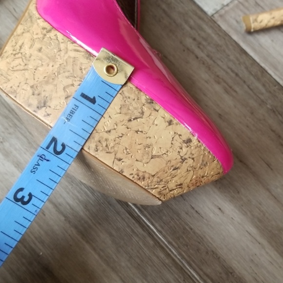 58 and Lex NY & C Platform Peep Toe Pumps - Picture 6 of 7